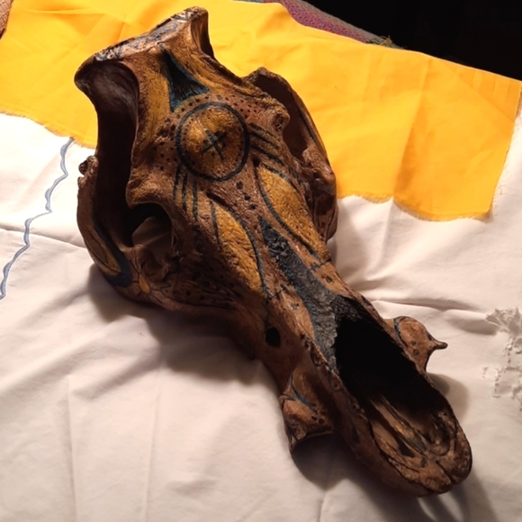 Hand Painted Wild Boar Skull, authentic beautiful original tribal bohemian art - Picture 5 of 9